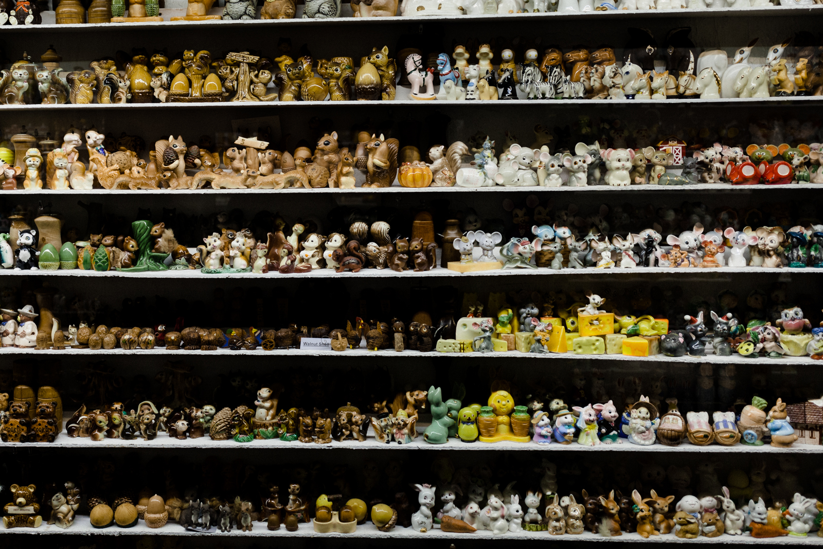 salt and pepper shaker museum gatlinburg-1-3